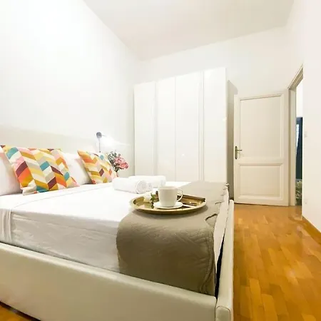 Via Veneto - Domus Juliae